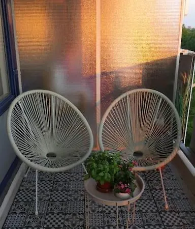 With A Stunning View Of The Hague Appartement *